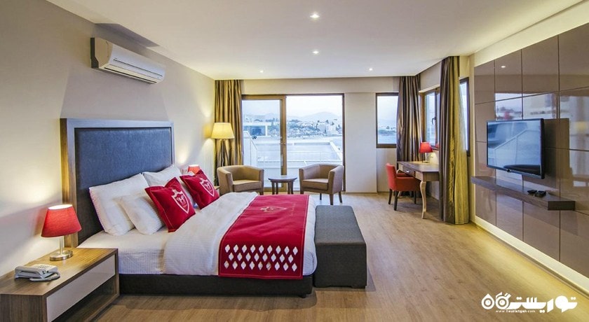 تخت بزرگ اتاق استاندارد